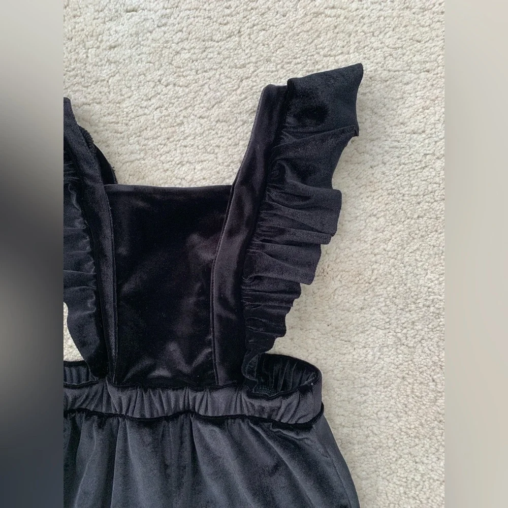 Zara Size 3-4 Years Black Velour Ruffle Shoulder Cit Out Sides Jumpsuit Romper